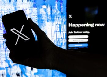 X (antes Twitter) da fallos y no permite abrir enlaces externos a sus usuarios