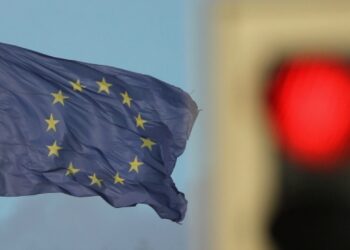 La Unión Europea le pone un alto a las plataformas como Uber y Didi