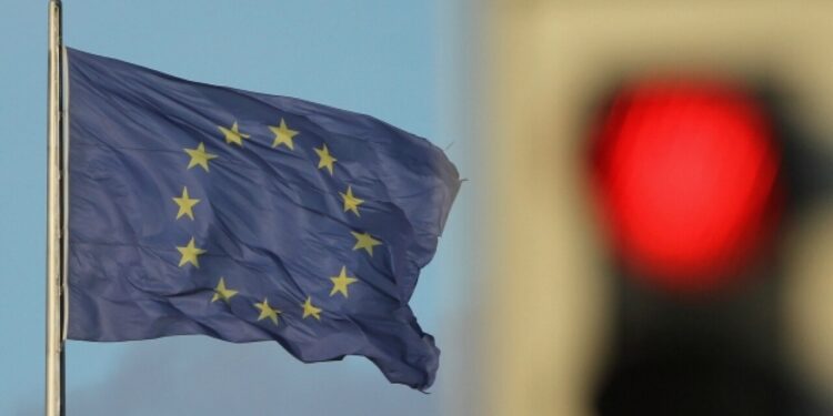 La Unión Europea le pone un alto a las plataformas como Uber y Didi