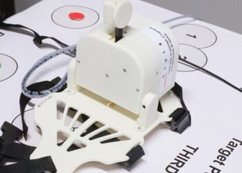 Científicos desarrollan un «tercer brazo» robótico que podría manejarse con la respiración