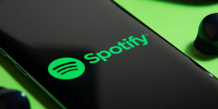 Spotify recortará 1,500 empleos para reducir costos