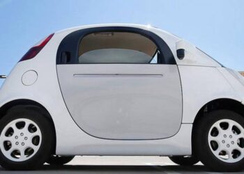 Los coches autónomos llegarán a las carreteras británicas a finales de 2026