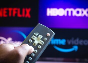 Cobros extra en plataformas de streaming derivaría en demandas colectivas