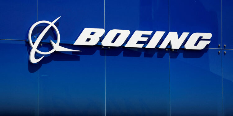 Nuevo CEO de Boeing traslada su oficina a Seattle y busca frenar la crisis de seguridad