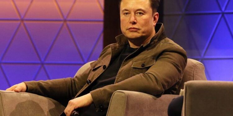 Académicos de la Royal Society británica piden expulsar a Elon Musk por su ‘mala conducta’