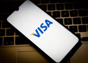 EU demanda a Visa por su control del mercado de tarjetas de débito