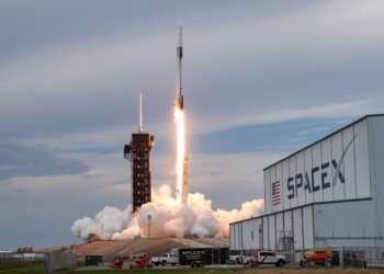 SpaceX se enfrenta a una multa de 633,009 dólares debido a problemas con su licencia de lanzamientos
