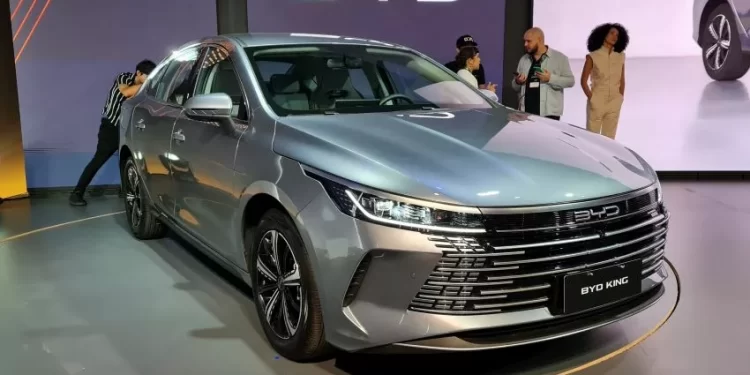 BYD aumenta su fuerza laboral mientras la economía china se tambalea por la falta de empleo