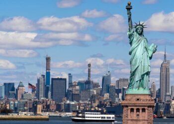 Nueva York es la ciudad con más centimillonarios en el mundo, según clasificación