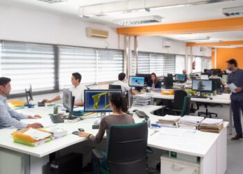Demanda de ingenieros de software se mantiene en Latam; salarios inician en los US$48.000 al año