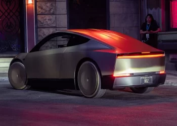 Tesla presenta su robotaxi con la promesa de estar listo para 2027