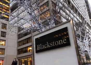 Blackstone busca recaudar al menos 10,000 mdd en un nuevo fondo de capital riesgo