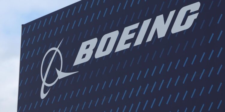 Boeing emitirá acciones: recaudación sumaría 19,000 mdd