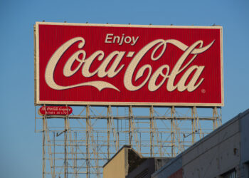 Coca-Cola prevé alcanzar el tope de ventas en 2024 gracias a la fuerte demanda de refrescos en EU
