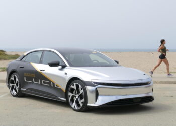 Lucid Motors planea obtener 1,670 mdd a través de nueva OPI combinada