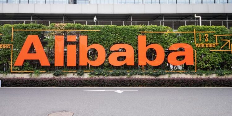 Alibaba pagará 433.5 mdd para resolver demanda de accionistas por reclamos de monopolio