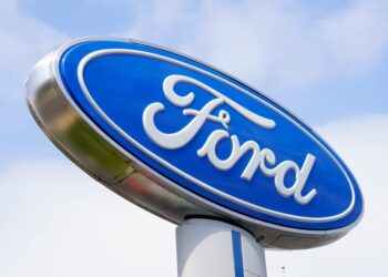 Los beneficios netos de Ford caen un 16.7% en los nueve primeros meses del año