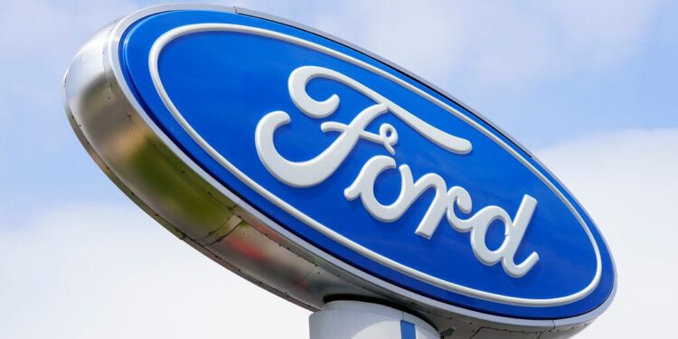 Los beneficios netos de Ford caen un 16.7% en los nueve primeros meses del año