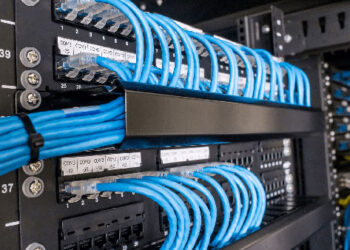 El 44% de la tecnología crítica de las empresas está llegando al final de su vida útil: estudio