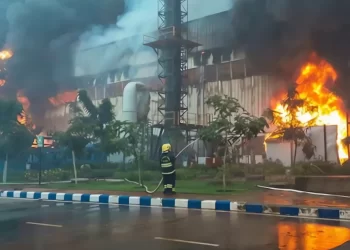 Tata Electronics, el fabricante indio de Apple, reinicia parcialmente operaciones tras incendio