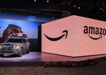 Amazon anuncia la contratación de 250,000 empleados para las fiestas, igual que en 2023