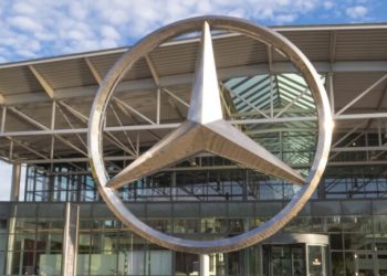 Mercedes planea reducir costos en varios miles de millones de euros al año