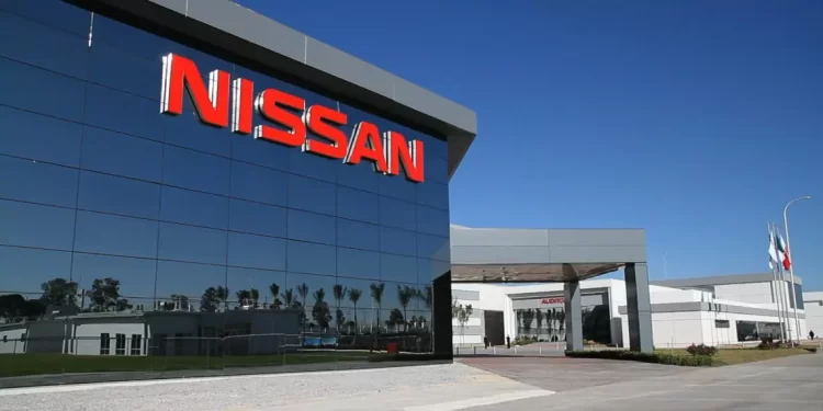Nissan cae un 6 % en bolsa tras sus pésimos resultados y anuncio de recortes de empleos