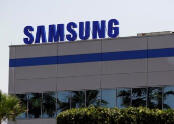Samsung sube más de 13% tras anunciar su primer plan de recompra de acciones desde 2017