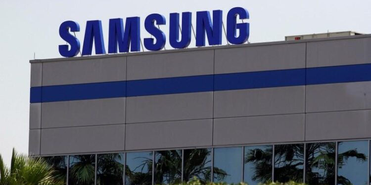 Samsung sube más de 13% tras anunciar su primer plan de recompra de acciones desde 2017
