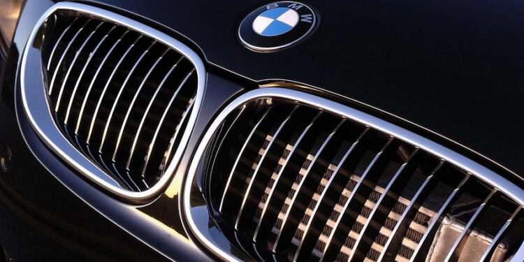 BMW disminuye temor a aranceles de EU mientras acciones de automóviles tocan sus mínimos en varios años