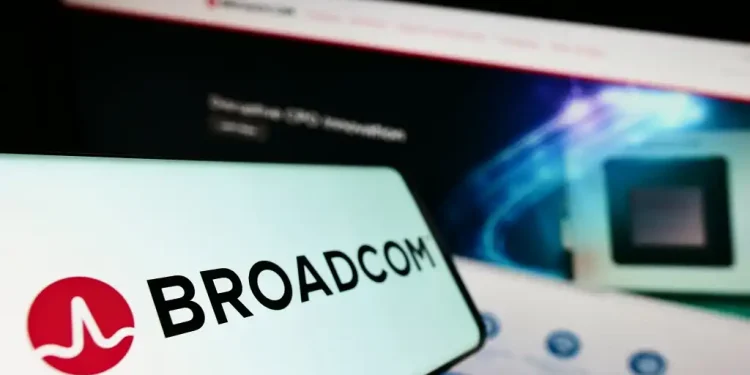 Broadcom alcanza valoración de 1 bdd gracias a las elevadas previsiones de la demanda de IA