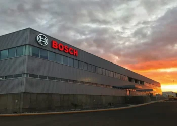 EU alcanza un acuerdo con Bosch por 225 mdd en subvenciones para producir chips para EVs