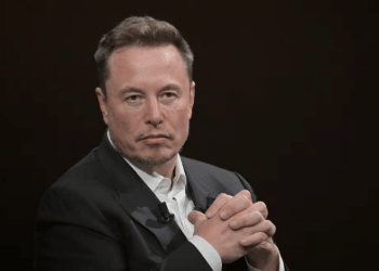 Jueza rechaza petición de restituir pago de 56,000 mdd de Tesla a Musk