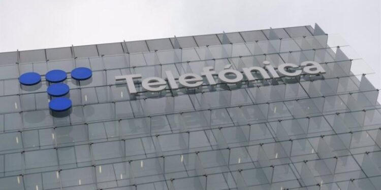 Telefónica vende filial argentina por 1,245 mdd