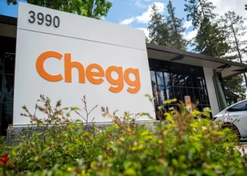 Chegg demanda a Alphabet, matriz de Google, por “competencia desleal” en IA