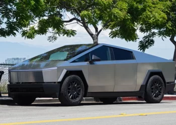 Elon Musk niega posible acuerdo de 400 mdd con el gobierno de EU para comprar los Cybertrucks de Tesla: esto es lo que debes saber