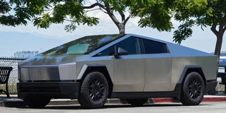 Elon Musk niega posible acuerdo de 400 mdd con el gobierno de EU para comprar los Cybertrucks de Tesla: esto es lo que debes saber