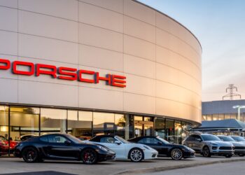 Porsche planea recortar 1,900 puestos de trabajo adicionales para 2029