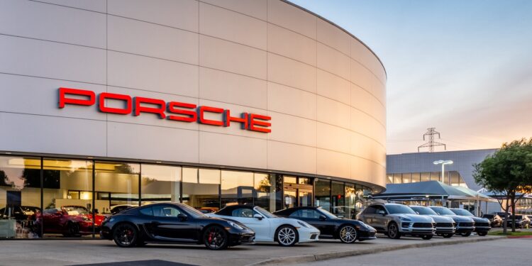 Porsche planea recortar 1,900 puestos de trabajo adicionales para 2029