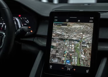 Google pierde batalla sobre acceso a Android Auto mientras la UE respalda al controlador italiano
