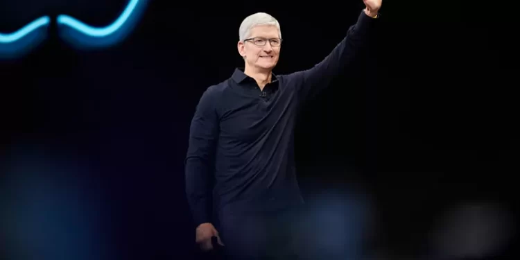La IA de Apple en jaque debido a retrasos, reorganizaciones internas y demanda