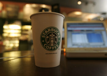Starbucks redefine su estrategia global y pone a prueba su crecimiento en México