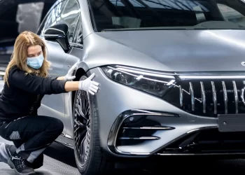 Mercedes desarrollará autos inteligentes para mercado mundial con sensores lidar de china Hesai