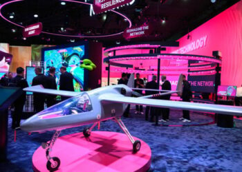 Barcelona abre sus puertas a 100,000 visitantes y a la inteligencia artificial con el MWC 25