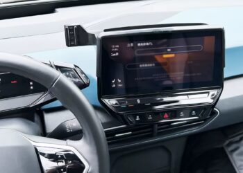 Ecarx y VW en conversaciones para llevar autos inteligentes a Europa y EU