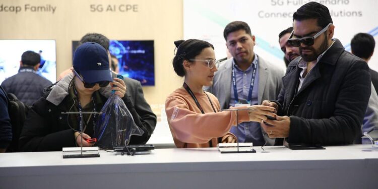 La IA inunda un Mobile World Congress marcado por la guerra comercial de Trump