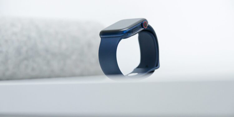 Demandan a Apple por afirmar que sus relojes Series 9, SE y Ultra 2, son ‘carbono neutrales’