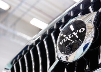 Volvo recortará hasta 800 empleos en EU por los aranceles de Trump