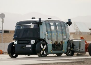 NHTSA cierra la investigación sobre los robotaxis de Amazon tras actualización del software