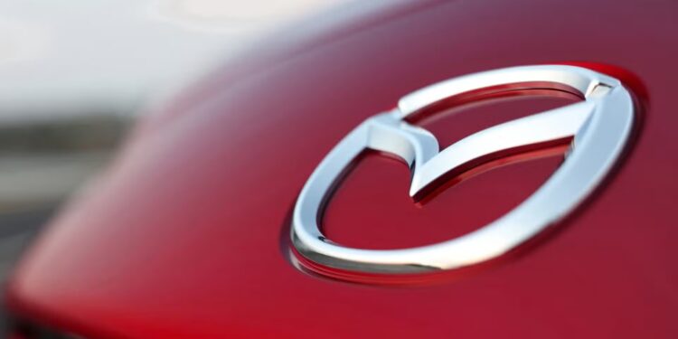 Mazda detiene previsiones de resultados por aranceles de Trump